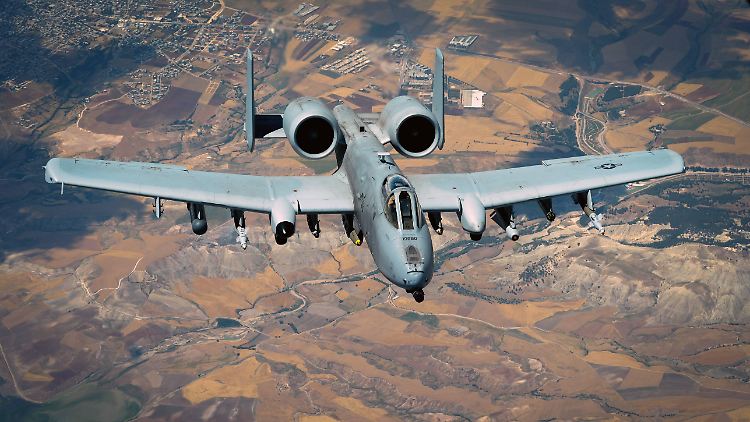 Eine A-10 Thunderbolt der US-Luftwaffe über Syrien.