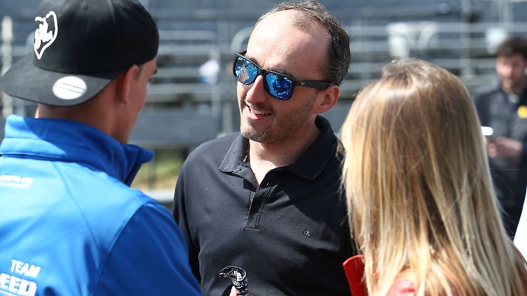 Robert Kubica sitzt nach mehr als sechs Jahren wieder in einem Formel-1-Auto.