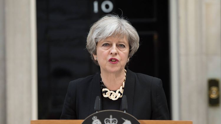 May strebt weitere Jahre im Amtssitz Downing Street 10 an.