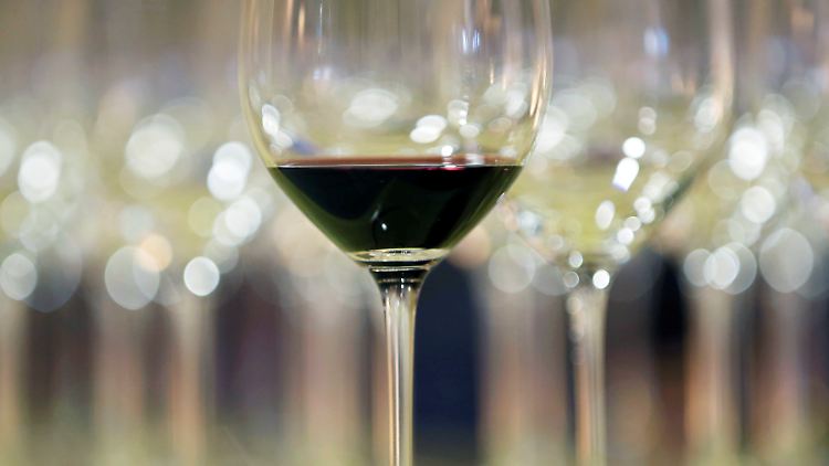 Abstinenz ist und bleibt besser als regelmäßig Alkohol zu konsumieren.