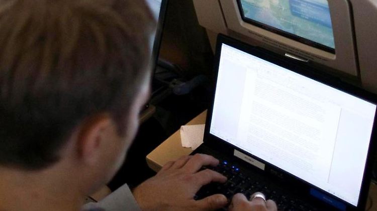 Vor allem Geschäftsleute wissen WLAN im Flugzeug zu schätzen
