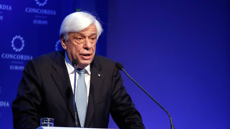 Griechenlands Präsident Pavlopoulos bittet seinen deutschen Kollegen, sich bei seiner Entscheidung nicht von Wahlkampfüberlegungen leiten zu lassen.