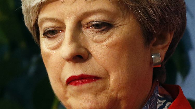 Theresa May hat sich verzockt. Auch wenn die Wahlschlappe ihre Hand im Brexit-Poker schwächt: Feiern sollte die EU nicht.
