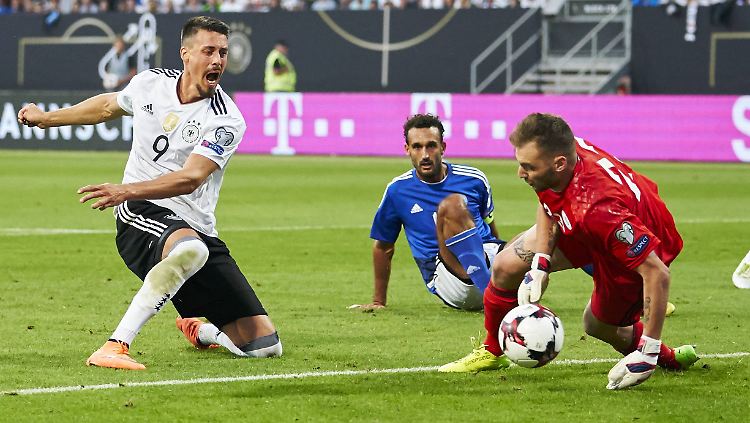 Traf aus jeder Position: Sandro Wagner beim 3:0