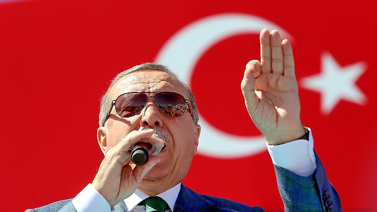 Die Entwicklung dürfte dem  türkischen Präsident Erdogan Rückwind verleihen. 