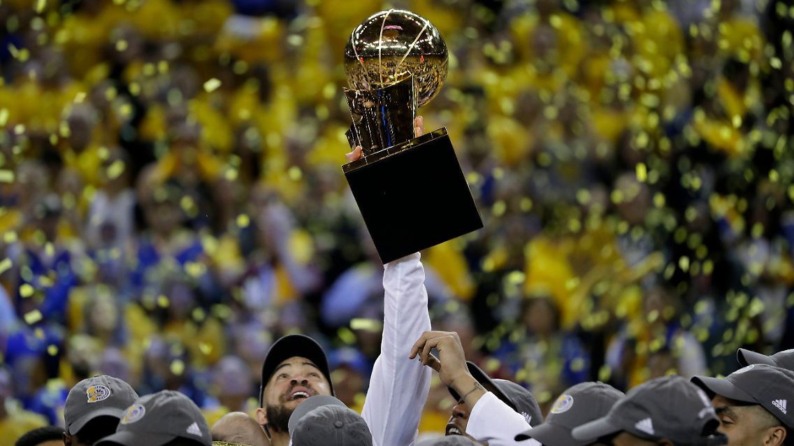 Die Golden State Warriors freuen sich über ihren NBA-Triumph.