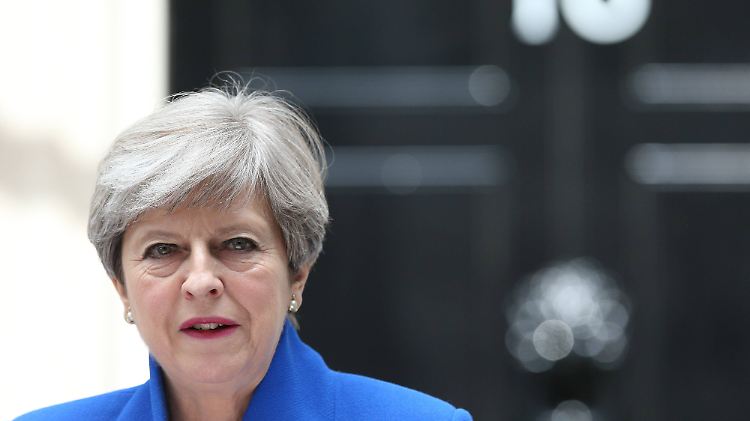 Kommt Theresa May von ihrem Brexit-Kurs ab?