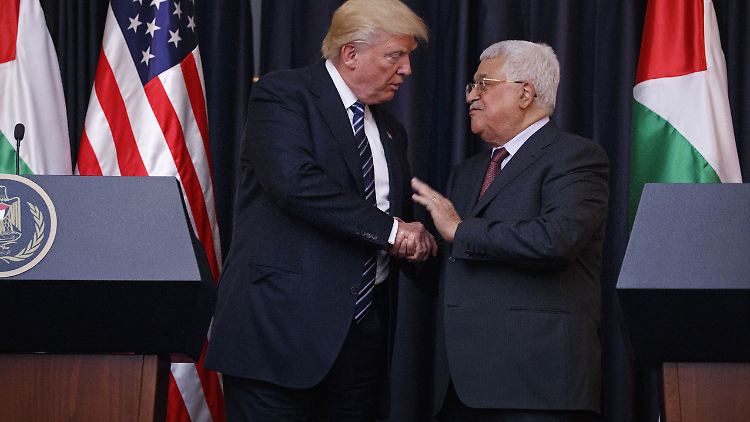 Im Nahost-Konflikt sieht sich Trump als Vermittler.