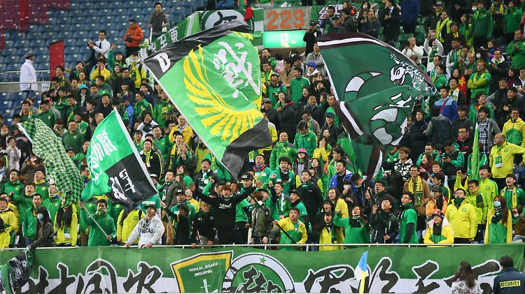 Die Fans von Beijing Guoan sind in der chinesischen Liga einzigartig.