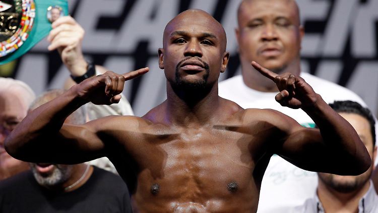 In seiner Karriere soll Mayweather bislang rund 800 Millionen Dollar eingenommen haben.