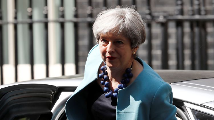 Theresa May ist mit ihren Tories auf Hilfe angewiesen.