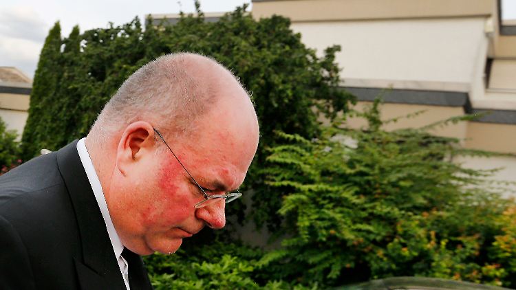 Sohn Walter erreicht das Elternhaus der Familie Kohl.