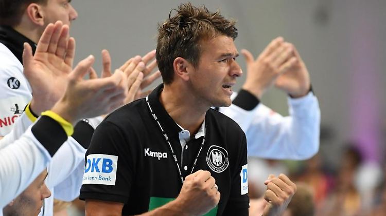 Christian Prokop und das DHB-Team dürfen sich über die EM-Auslosung durchaus freuen.