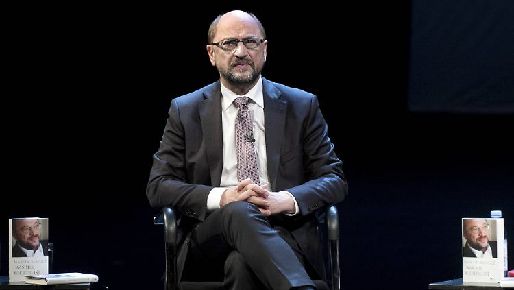 Ernste Miene: Martin Schulz stellte sein Buch "Was mir wichtig ist" vor.