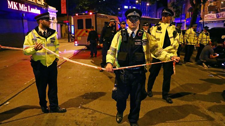 Die Londoner Polizei spricht von einem "schweren Zwischenfall" im nördlichen Stadtteil Finsbury.