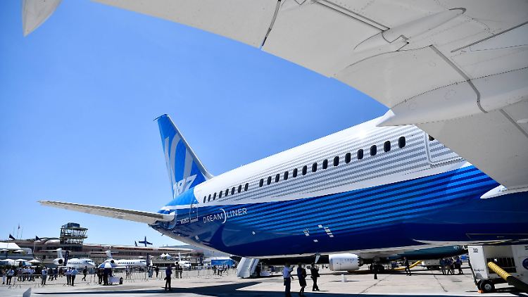 In Le Bourget zeigt die Luftfahrtindustrie, was sie hat. 