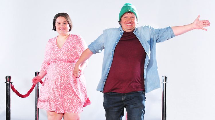 Auch "Manni" Ludolf und Ehefrau Jana ziehen in die RTL-WG. Noch scheint die Freude groß ...