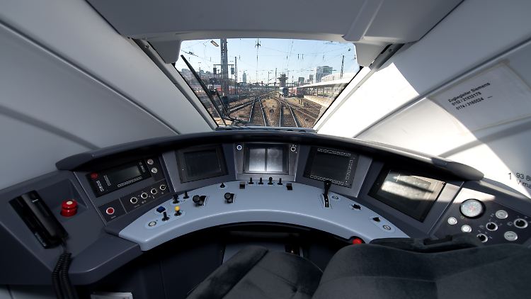 Der ICE 4 kommt nur auf eine Höchstgeschwindigkeit von 250 Stundenkilometern.