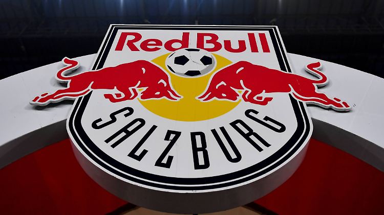 "Man lässt aktuell alles laufen, weil man wohl hofft, dass Salzburg erneut an den Qualifikationshürden scheitert."