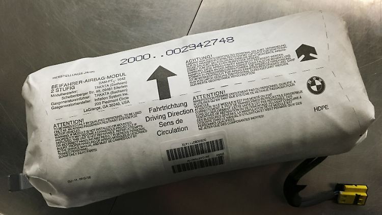 Die Pleite ist wohl nur noch eine Frage der Zeit: Der Autozulieferer Takata braucht nach dem Airbagdesaster dringend Geld.