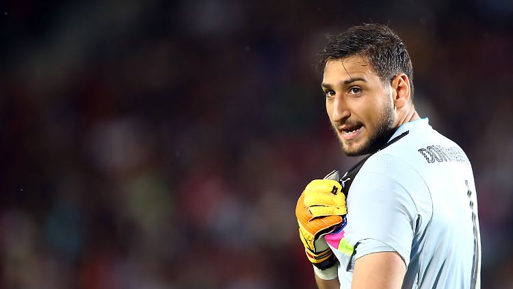 Mit 18 Jahren ist Donnarumma halb so alt wie sein Vorbild Buffon, allerdings fast schon genau so abgezockt.