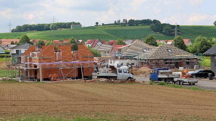 Viele Häuser werden in Deutschland in ländlichen Regionen gebaut, wo der Leerstand bereits hoch ist. 