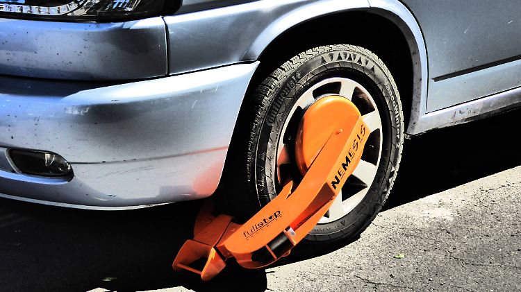 VWs T-Modelle sind bei Dieben begehrt, auch die älteren Jahrgänge. Gute Parkkrallen können auch Profis abschrecken.