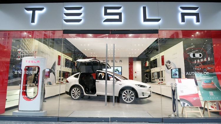 Im Model X von Tesla könnte bald ein eigener Musik-Streamingdienst des Elektrobauers laufen.