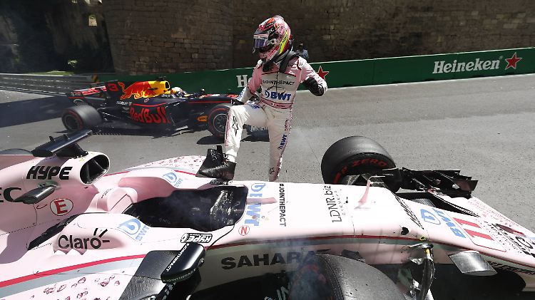 Sergio Perez hat seinen Wagen an der Mauer entlang gedrückt. Der Mexikaner bliebt unverletzt.