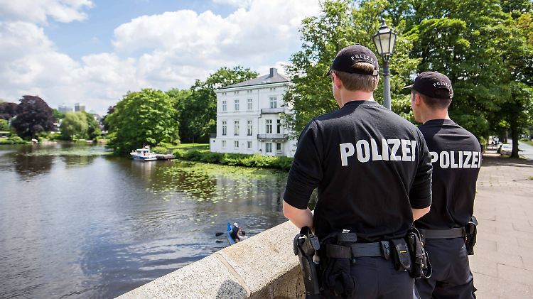 Blick auf das Gästehaus des Hamburger Senats: Hier, an der Schönen Aussicht 26, soll angeblich US-Präsident Trump während des G20-Gipfels übernachten.