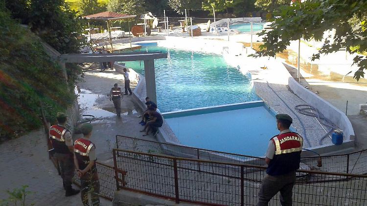 Ermittlungen am Unglücksort.