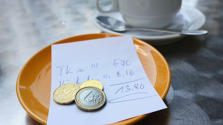Die Trinkgeld-Sitten sind von Land zu Land unterschiedlich.