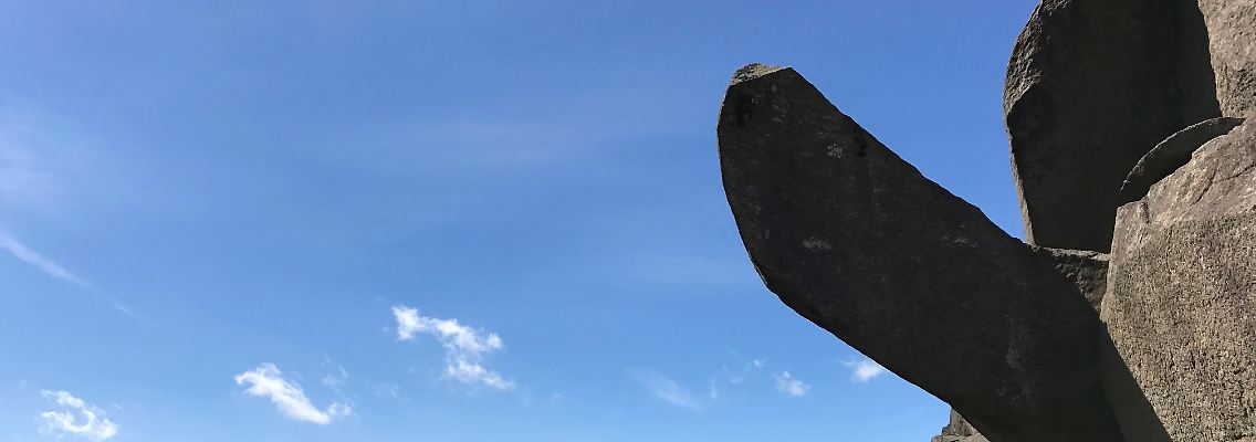 Der "Trollpenis" ist eine geologische Kuriosität - zurzeit wird Geld gesammelt, um ihn wieder an seinen angestammten Platz zurückzubringen.