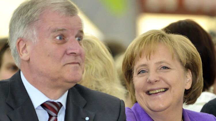 Seehofer und Merkel raufen sich wieder einmal zusammen.