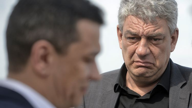 Grindeanu (links) geht, Tudose (rechts) übernimmt. 