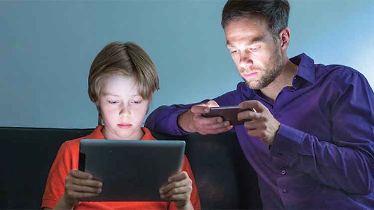 Wenn Kinder spielen, machen die Eltern am besten mit.