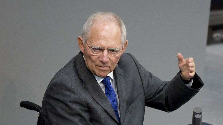 "Ich rate dazu, in den Erwartungen realistisch zu sein", sagte Schäuble.
