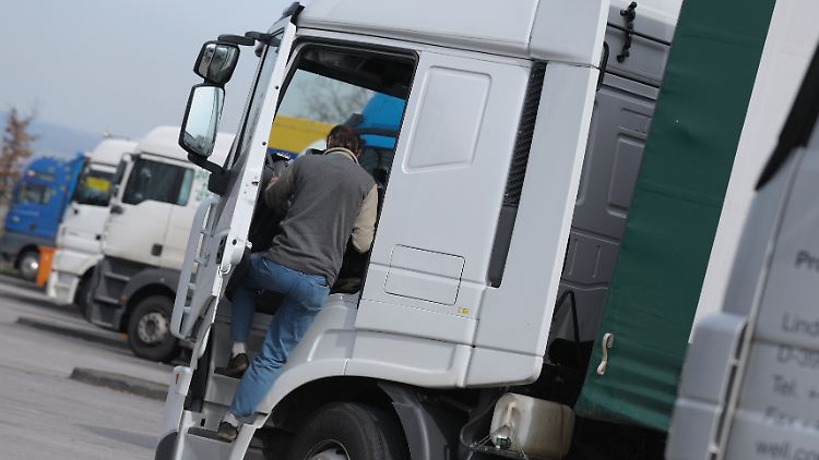 Viele Fahrer kommen aus Osteuropa - dem Lieferverkehr in der Region helfen die aber kaum weiter.