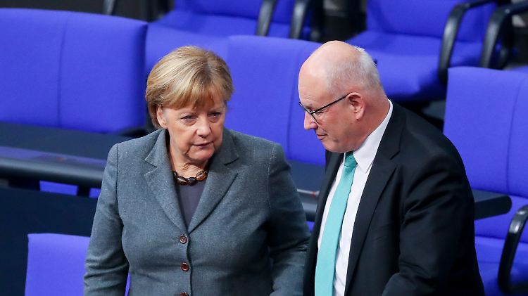 Kauder war 13 Jahre lang Merkels Einpeitscher in der Fraktion.