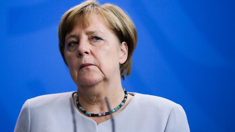 Angela Merkel lässt offen, wie ihre Entscheidung zur Ehe für alle ausfallen wird. 