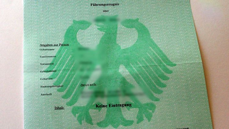Im Führungszeugnis sind nicht alle Gesetzesverstöße aufgeführt, die eine Person bisher begangen hat.