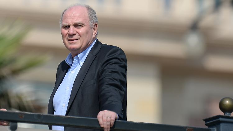 Uli Hoeneß läuft schon warm für die kommende Saison.