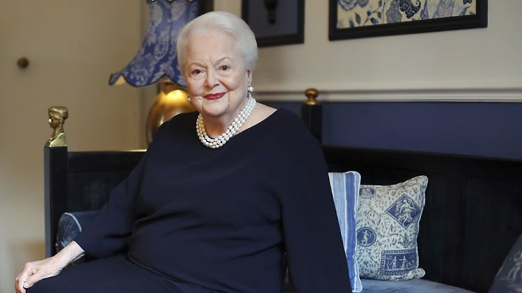 Die letzte Überlebende aus der Originalbesetzung von "Gone with the Wind": Die zweifache Oscar-Preisträgerin Olivia de Havilland, hier 2016 bei einem Interview in Paris.
