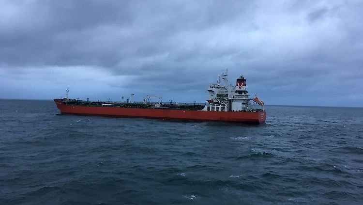 Die "Seafrontier" nach der Kollision mit der "Huayang Endevaour": Die Schäden an den Aufbauten 