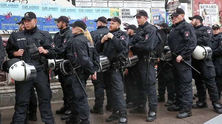 Die Polizei soll mit einem Aufgebot von 20.000 Beamten den Gipfel schützen.