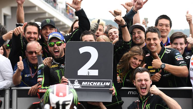 Erstmals Zweiter: Jonas Folger erorberte auf dem Sachsenring sein erstes MotoGP-Podest.