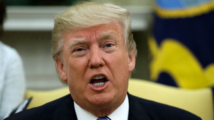 Trump muss sich vorwerfen lassen, zu Gewalt gegenüber Journalisten aufzurufen.