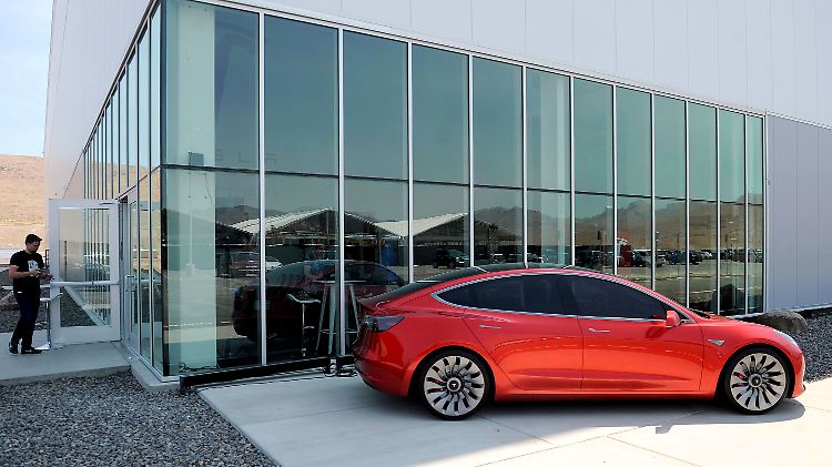 400.000 Vorbestellungen gibt es bereits für das Model 3.