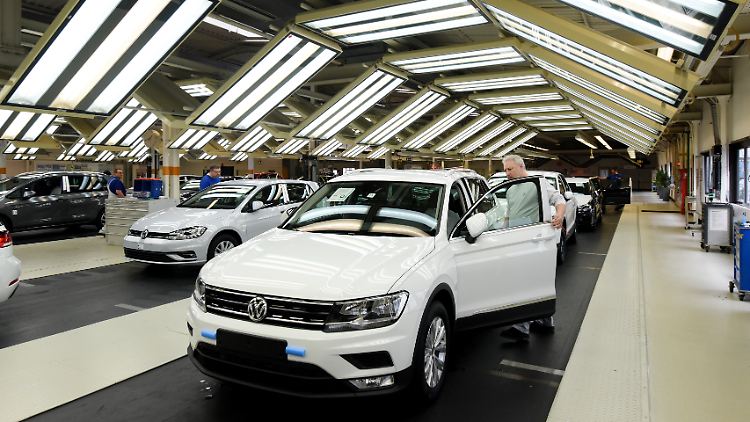 Das VW-Modell Tiguan, hier im Volkswagenwerk in Wolfsburg, soll ab August im Iran erhältlich sein.