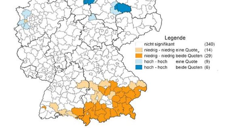Orange sind hier die Regionen, in denen sowohl gegen Masern als auch gegen Meningokokken selten geimpft wird.